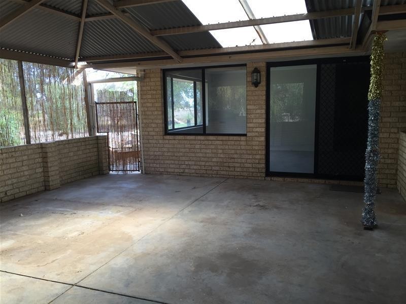 33 Thomas Street, Pinjarra WA 6208