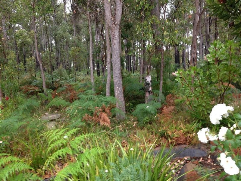 18 Begonia Court, Dwellingup WA 6213