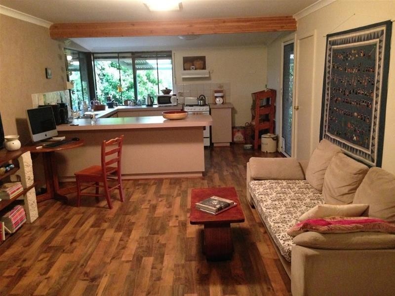 18 Begonia Court, Dwellingup WA 6213