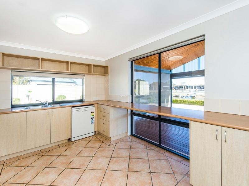 44 Banksia Terrace, South Yunderup WA 6208