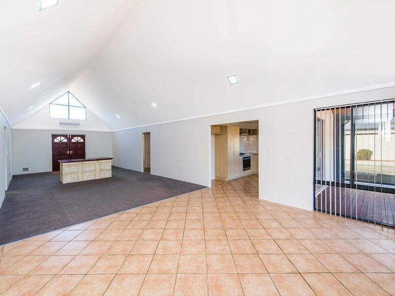 44 Banksia Terrace, South Yunderup WA 6208