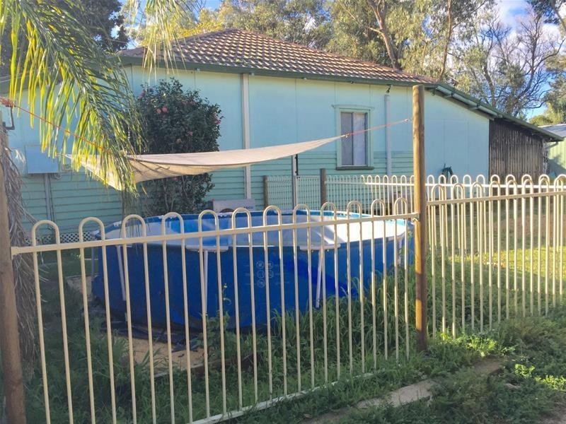 102 Fouracre Street, Waroona WA 6215