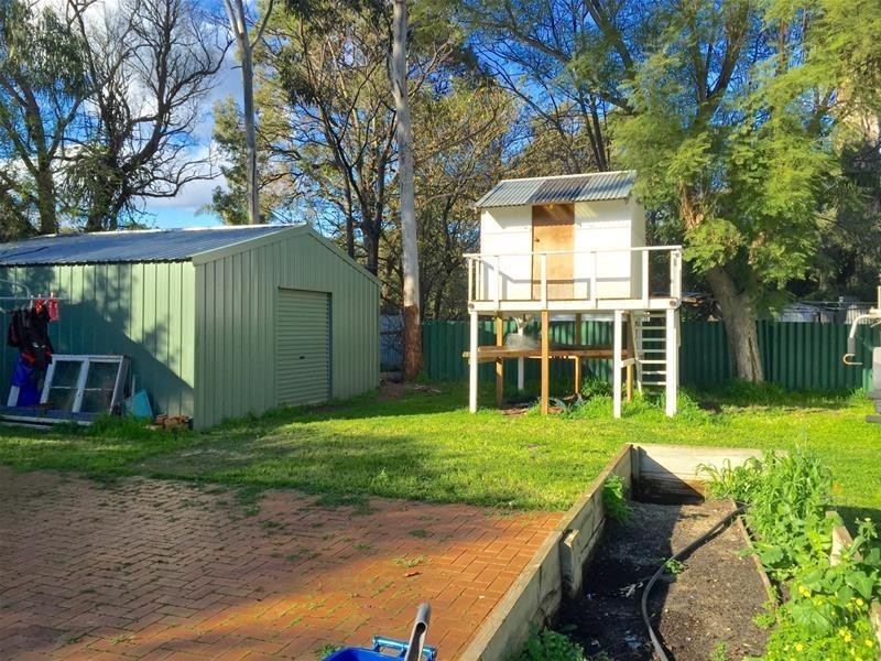 102 Fouracre Street, Waroona WA 6215