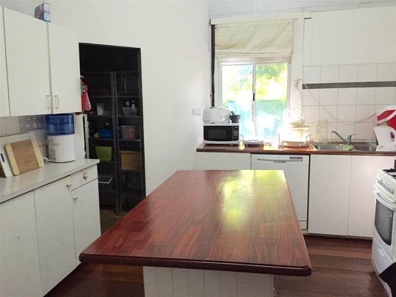 102 Fouracre Street, Waroona WA 6215