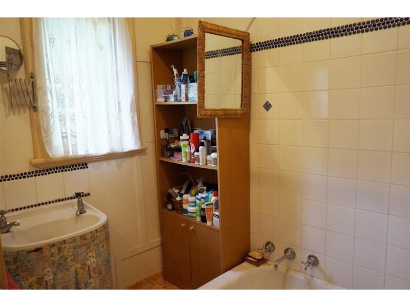 12 Green Street, Waroona WA 6215