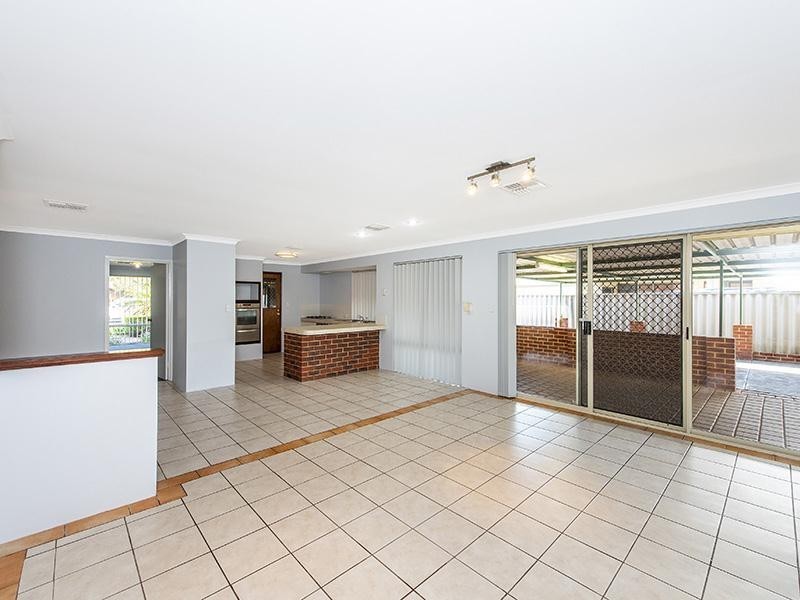 21 Deering Drive, North Yunderup WA 6208