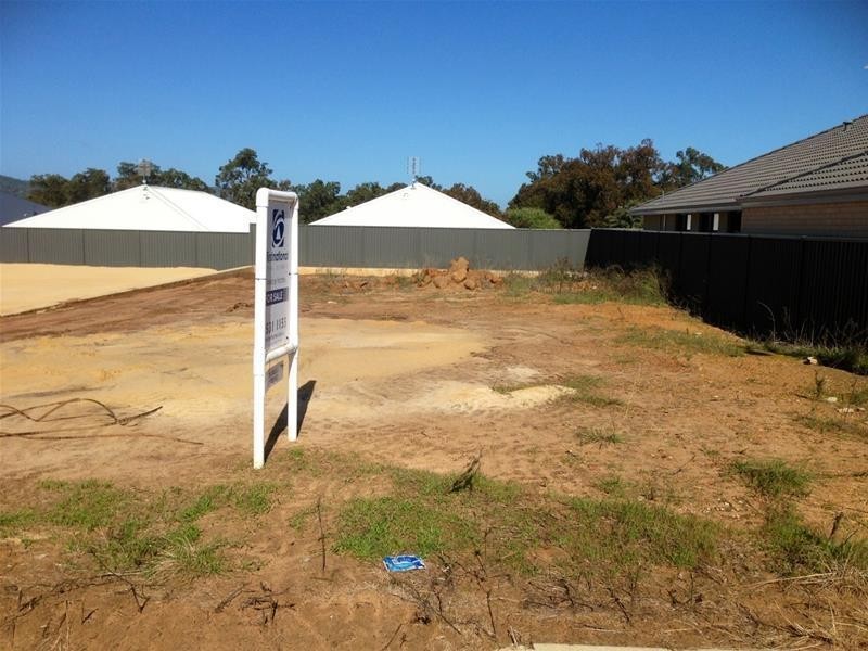 13A Wood Avenue, Waroona WA 6215