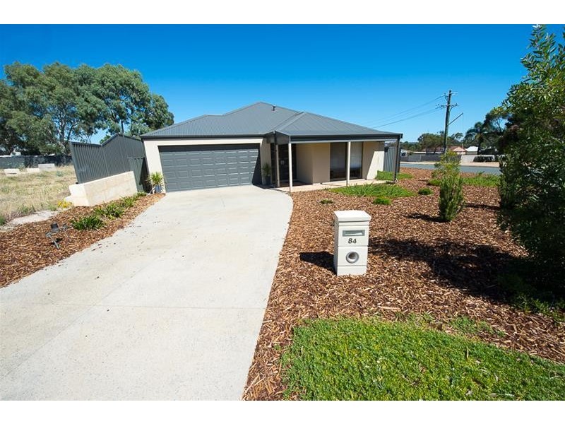 84 Hotham Avenue, Boddington WA 6390