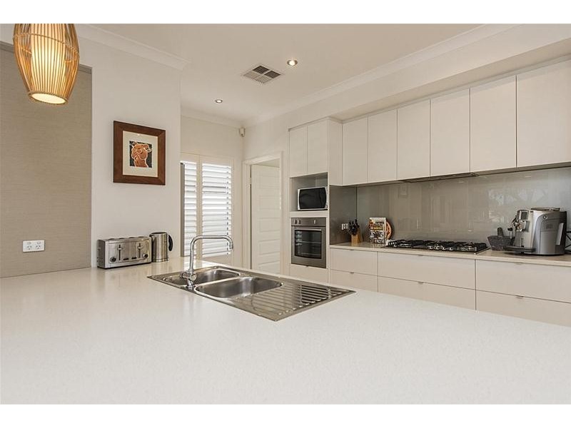 81 Kiap Road, South Yunderup WA 6208