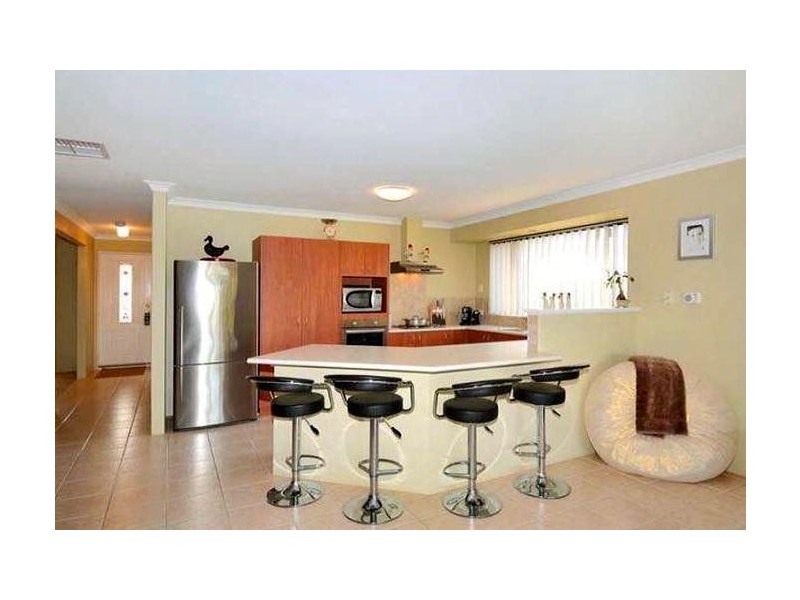 48 Bibbulmun Meander, Ravenswood WA 6208