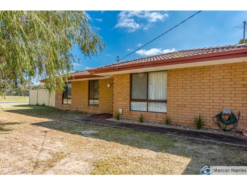 1 Nuytsia Place, Pinjarra WA 6208