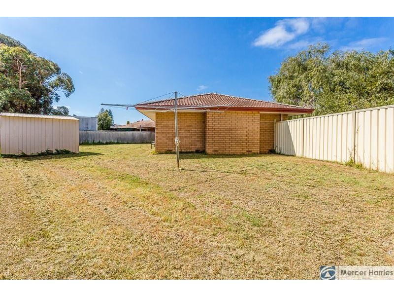1 Nuytsia Place, Pinjarra WA 6208