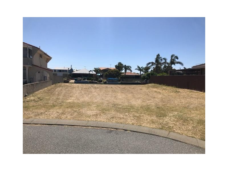 18 Wellya Crescent, South Yunderup WA 6208