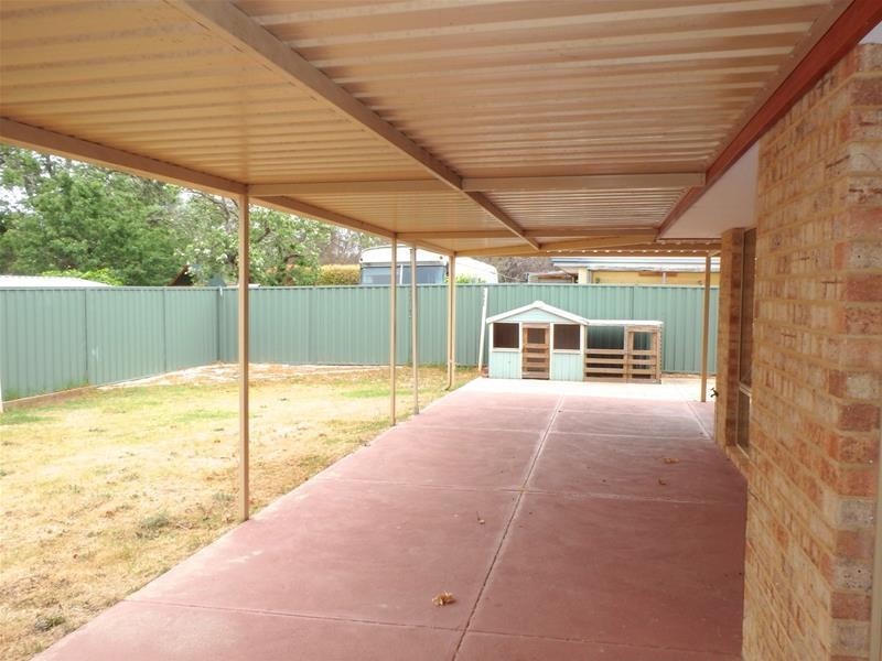 15 Warr Street, Pinjarra WA 6208