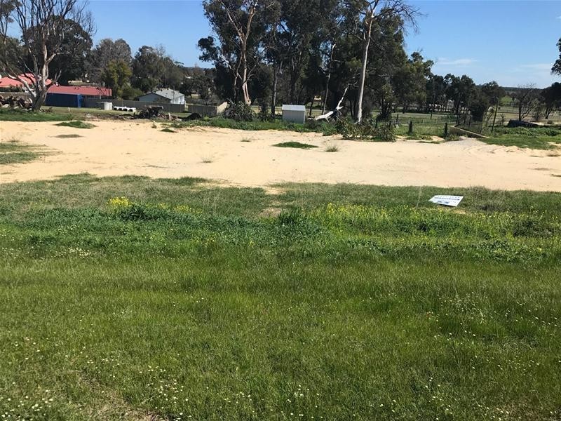 11 Barrington Knight Road, Yarloop WA 6218