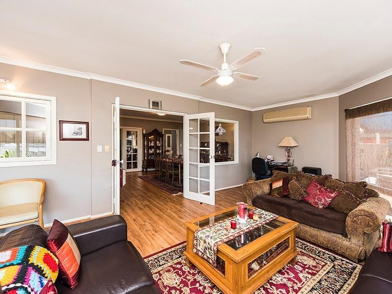 21 Moyup Way, South Yunderup WA 6208