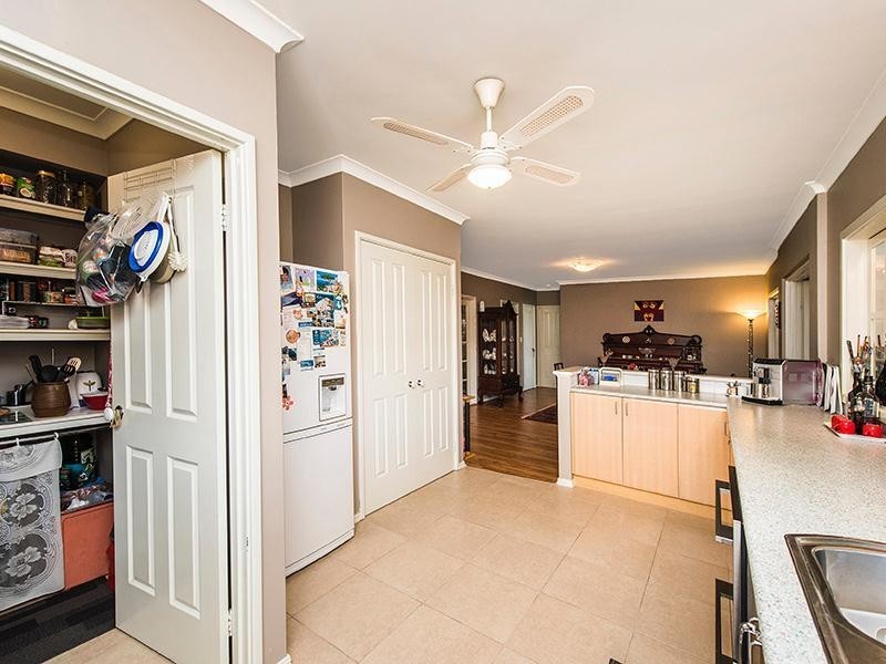 21 Moyup Way, South Yunderup WA 6208