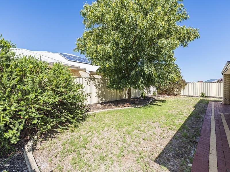 12 Hamlet Pass, Pinjarra WA 6208