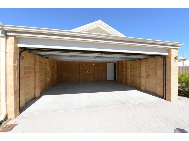 11 Gibbs Circuit, Ravenswood WA 6208