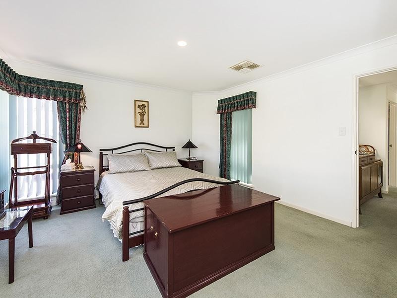 25 Heron Place, South Yunderup WA 6208