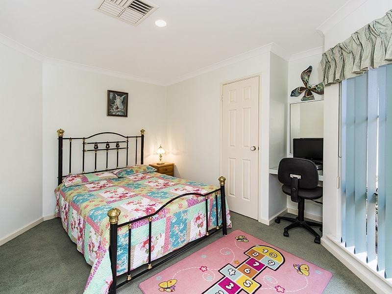 25 Heron Place, South Yunderup WA 6208