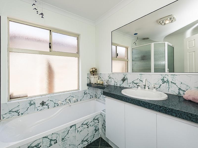 25 Heron Place, South Yunderup WA 6208