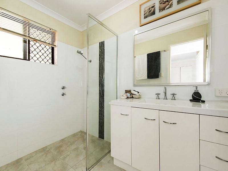 5 Humphrey Street, Pinjarra WA 6208