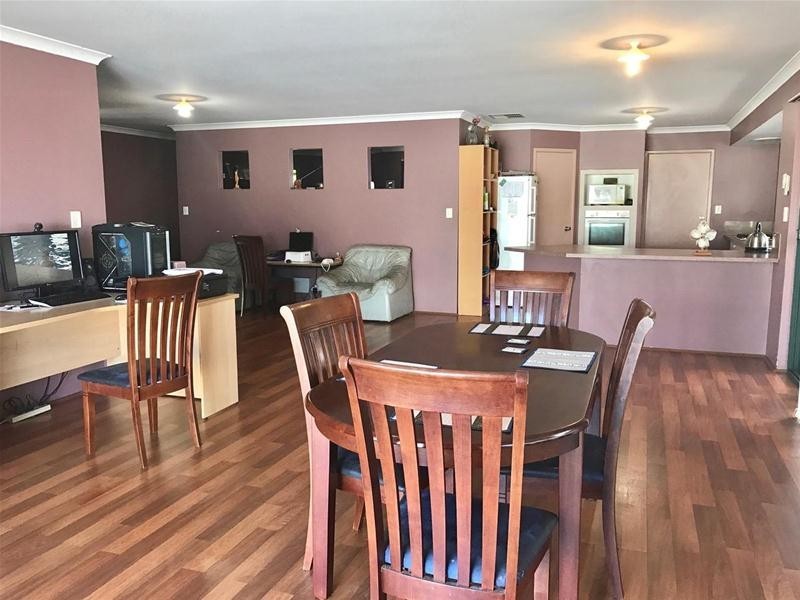 10 Hamlet Pass, Pinjarra WA 6208