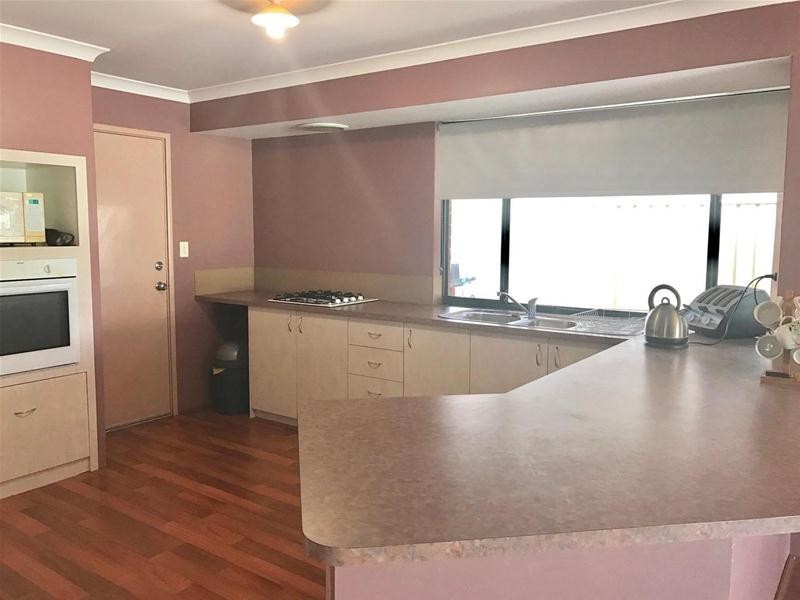 10 Hamlet Pass, Pinjarra WA 6208