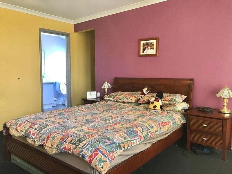 10 Hamlet Pass, Pinjarra WA 6208