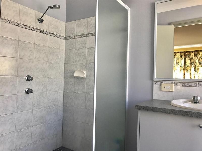 10 Hamlet Pass, Pinjarra WA 6208