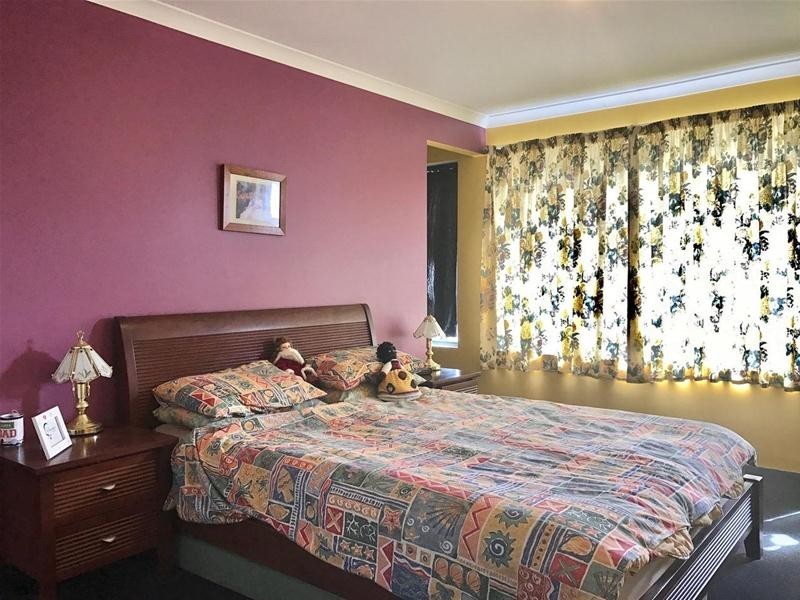 10 Hamlet Pass, Pinjarra WA 6208