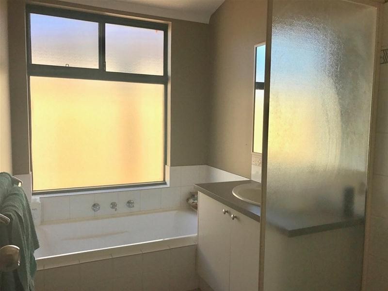 10 Hamlet Pass, Pinjarra WA 6208