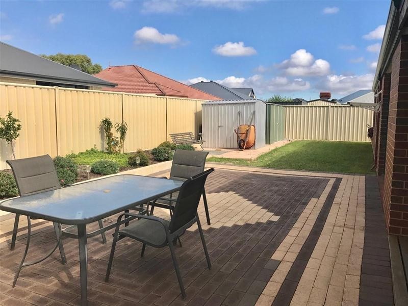 10 Hamlet Pass, Pinjarra WA 6208