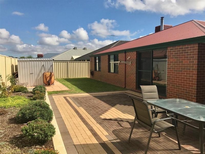 10 Hamlet Pass, Pinjarra WA 6208