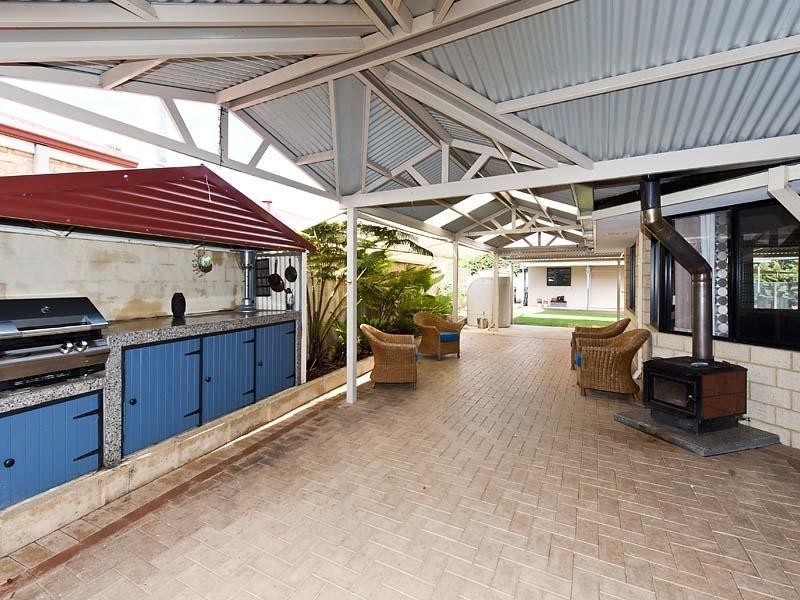 49 Country Road, Pinjarra WA 6208