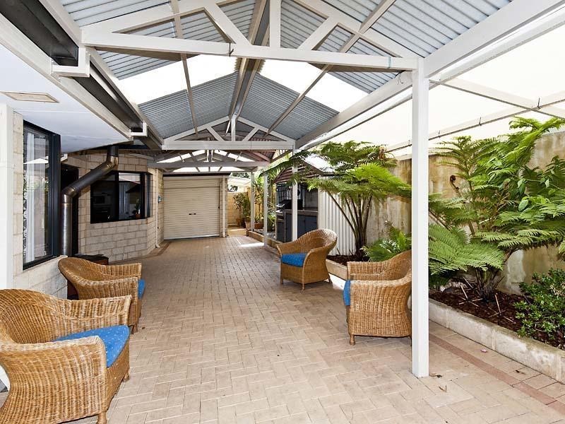 49 Country Road, Pinjarra WA 6208