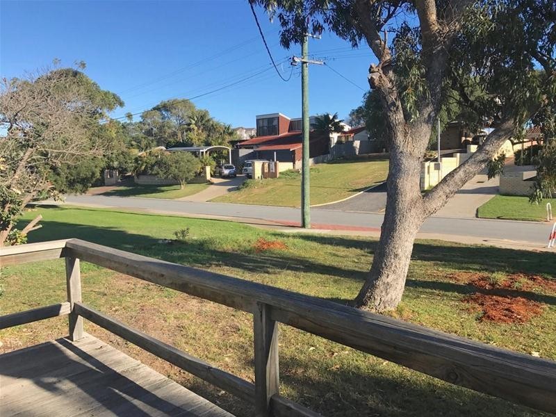 39 Shayne Street, Halls Head WA 6210