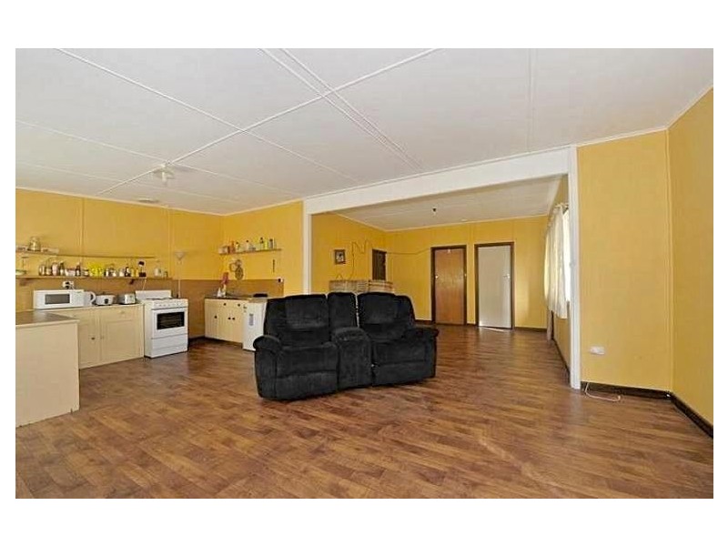 39 Shayne Street, Halls Head WA 6210