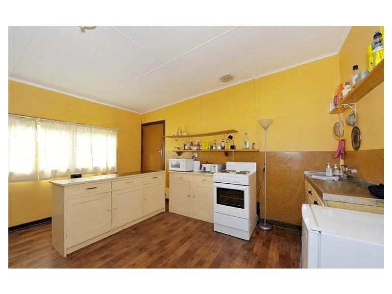 39 Shayne Street, Halls Head WA 6210