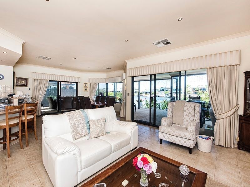 31 Kiap Road, South Yunderup WA 6208