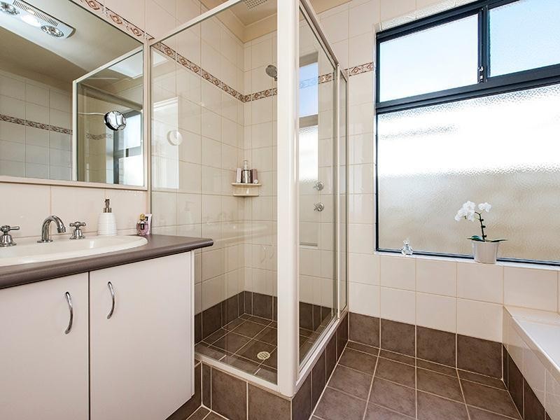 31 Kiap Road, South Yunderup WA 6208