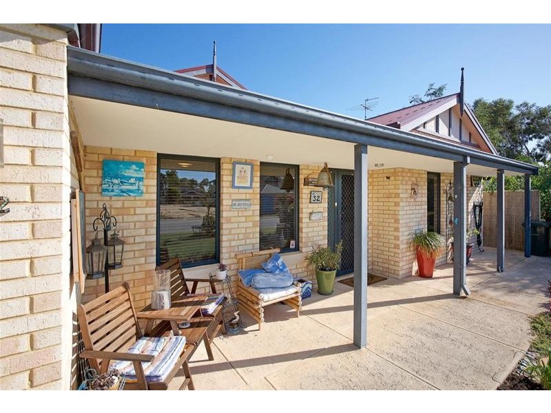 32 Batavia Quays, South Yunderup WA 6208