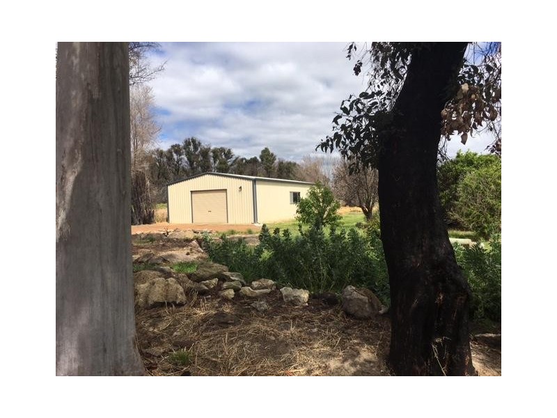 18-20 Millar Street, Yarloop WA 6218