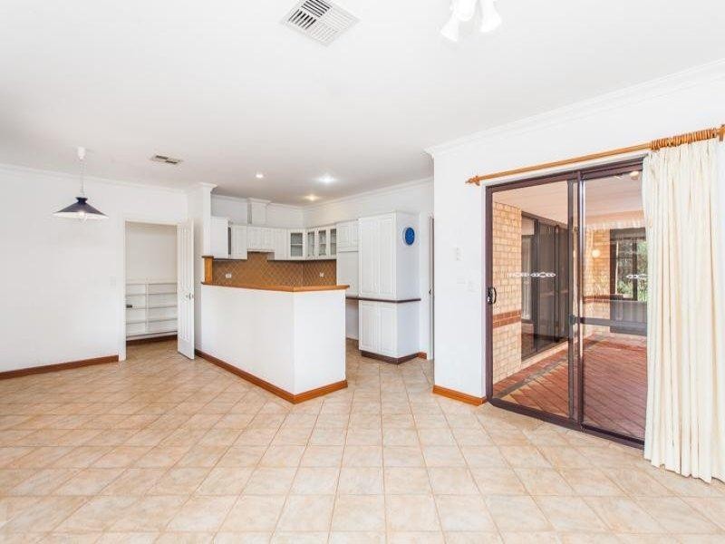 25 Sunland Avenue, South Yunderup WA 6208