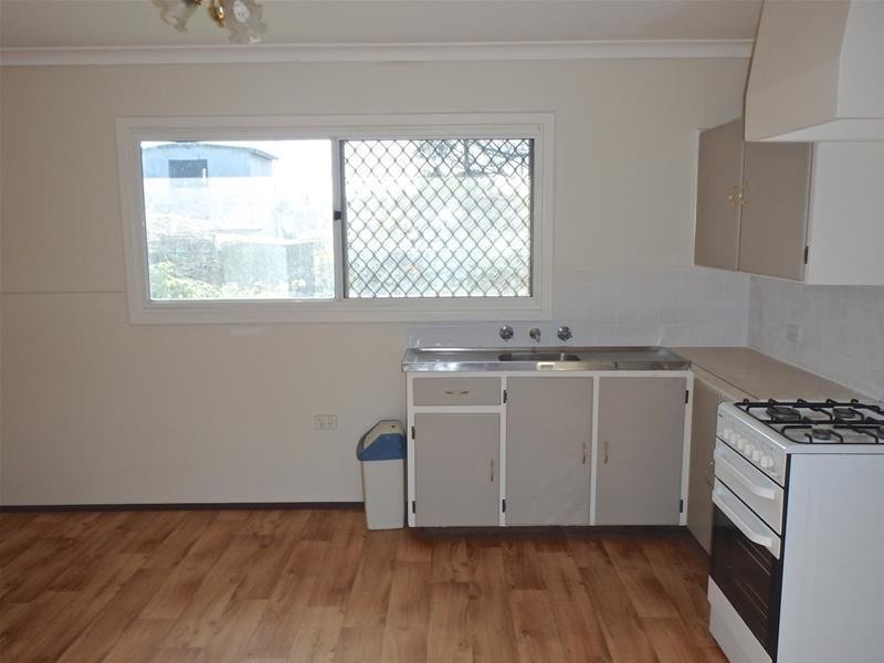 5 Teague Street, Pinjarra WA 6208