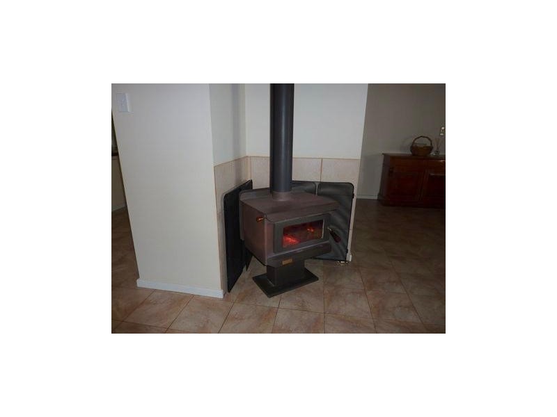 3 Hotham Street, Wandering WA 6308