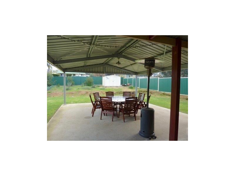 3 Hotham Street, Wandering WA 6308