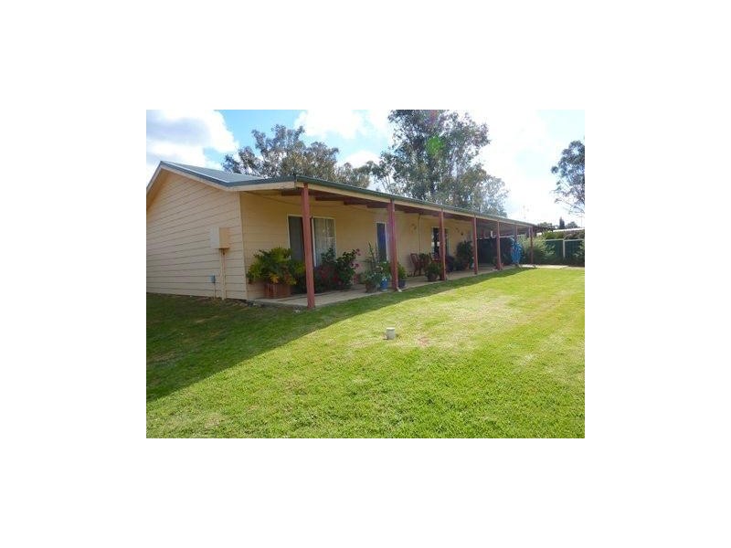 3 Hotham Street, Wandering WA 6308