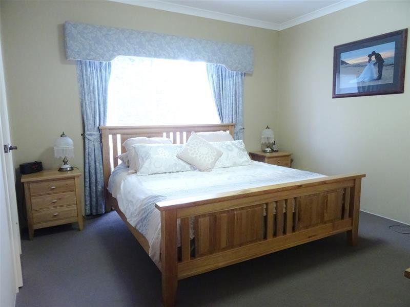 12 Hill Street, Waroona WA 6215